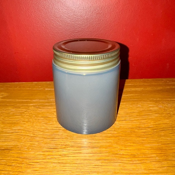 Black Cedar Crackling Wood Wick Candle - Picture 3 of 8